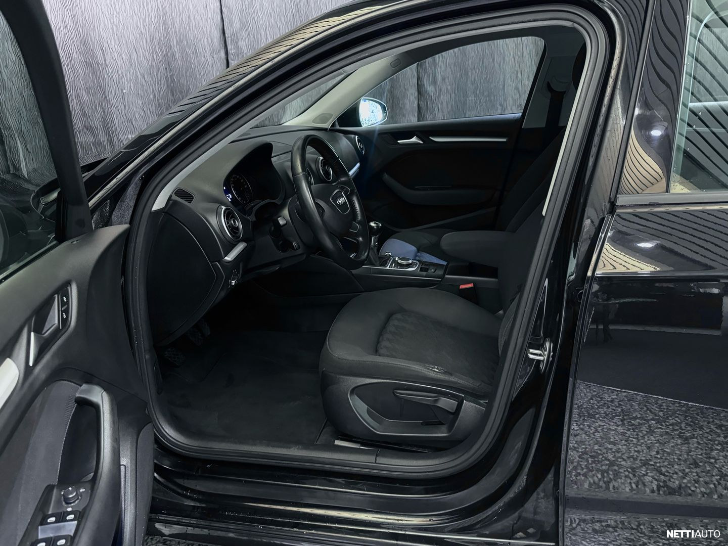 Audi A3 Sportback 1,6 TDI 81 kW ultra 2014, kuva 5/11