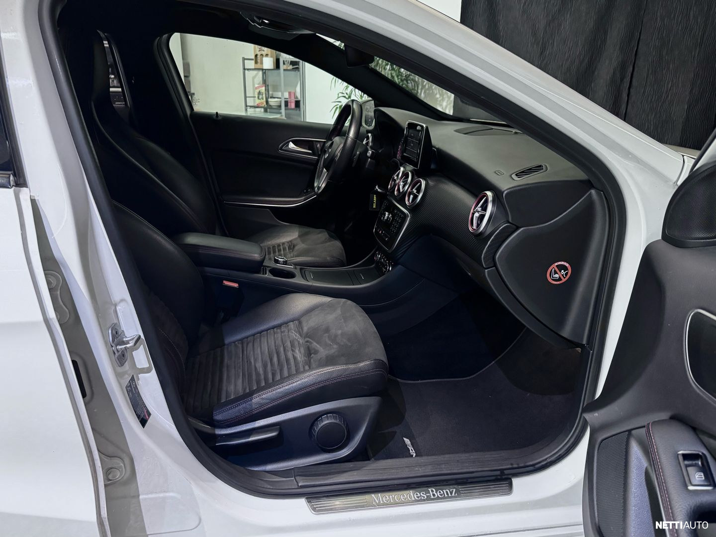 Mercedes-Benz A 180 CDI BE AMG 2013, kuva 7/12