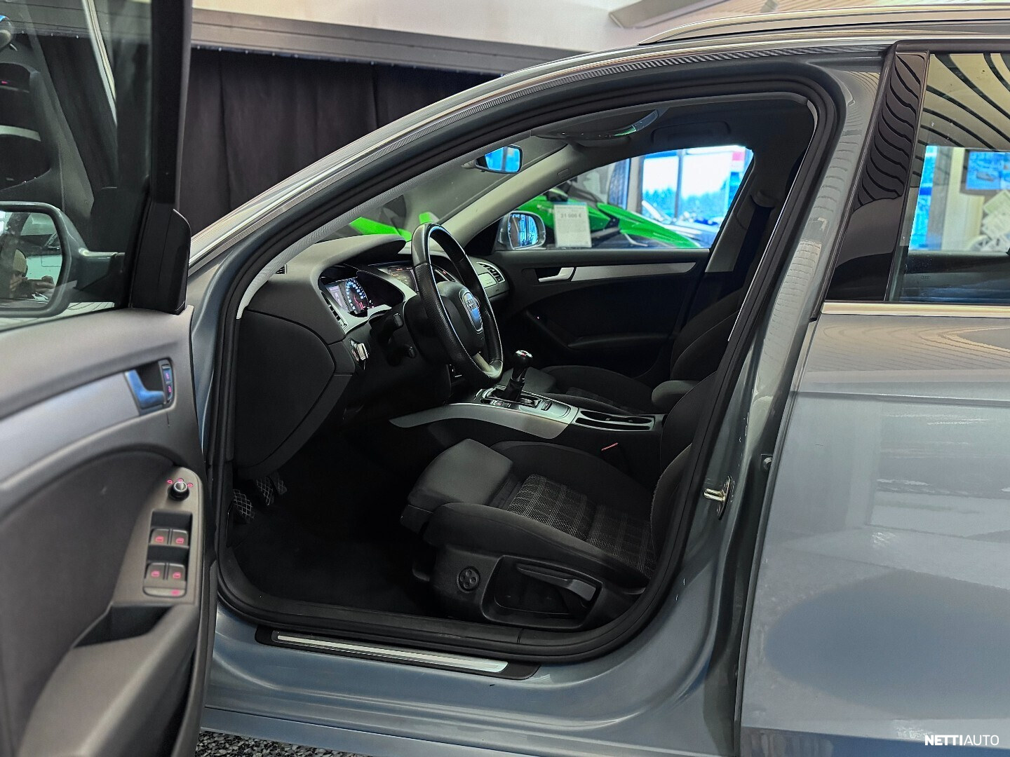 Audi A4 2010, bild 7/15