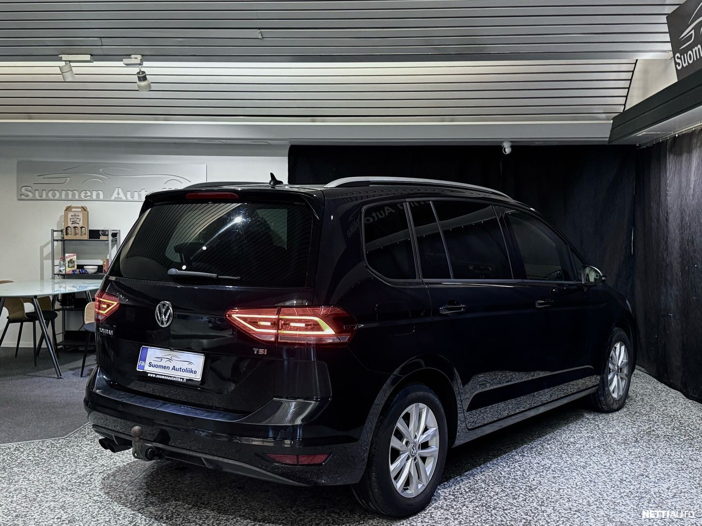 Volkswagen Touran 2015, bild 5/15